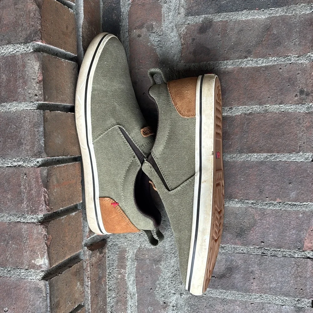Men’s XtraTuf Sharkbyte deck shoes